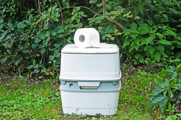 Best Porta potty delivery and setup  in Islandia, NY
